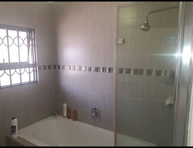 2 BEDROOM FREEHOLD FOR SALE IN DAWN PARK